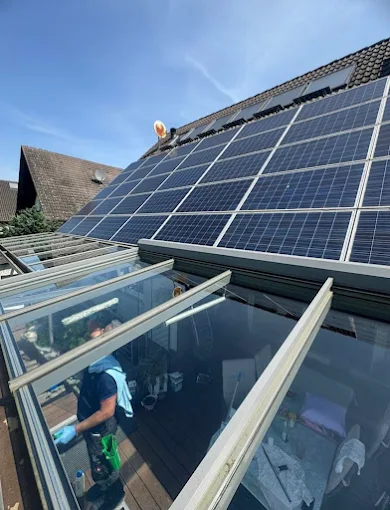 Solaranlagen- und Glasdachreinigung in Kiel